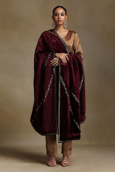 Weaver Story Diagonal Floral Vine Hand Embroidered Dushala 