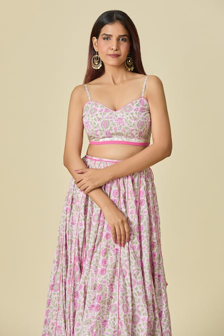 Shop_Naintara Bajaj_Pink Cotton Embroidery Sweetheart Neck Floral Printed Lehenga And Blouse Set 