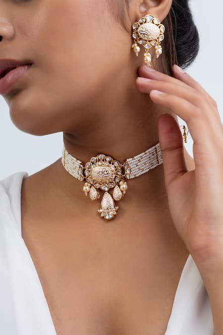 Shop Zevar King Green Stones, Pearls Gold Plated Floral Carved Choker Set at Aza Fashions Shop_Zevar King_Green Stones, Pearls Gold Plated Floral Carved Choker Set _at_Aza_Fashions