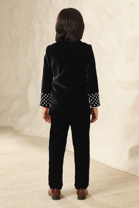 Shop Fayon Kids X AZA Blue Velvet Pearls, Embroidery Blazer Set at Aza Fashions Shop_Fayon Kids X AZA_Blue Velvet Pearls, Embroidery Blazer Set _at_Aza_Fashions
