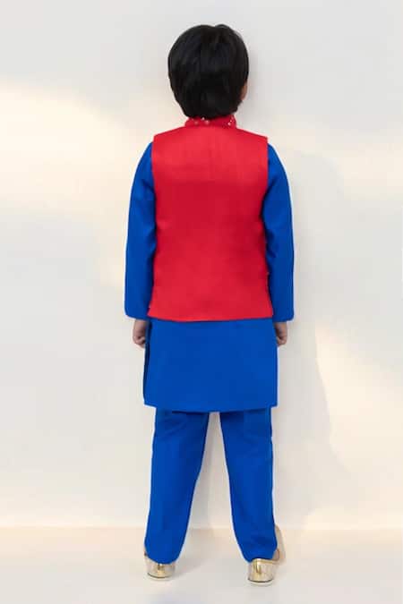 Shop Fayon Kids X AZA Red Cotton Mirrors Embroidered Bundi And Kurta Set at Aza Fashions Shop_Fayon Kids X AZA_Red Cotton Mirrors Embroidered Bundi And Kurta Set _at_Aza_Fashions