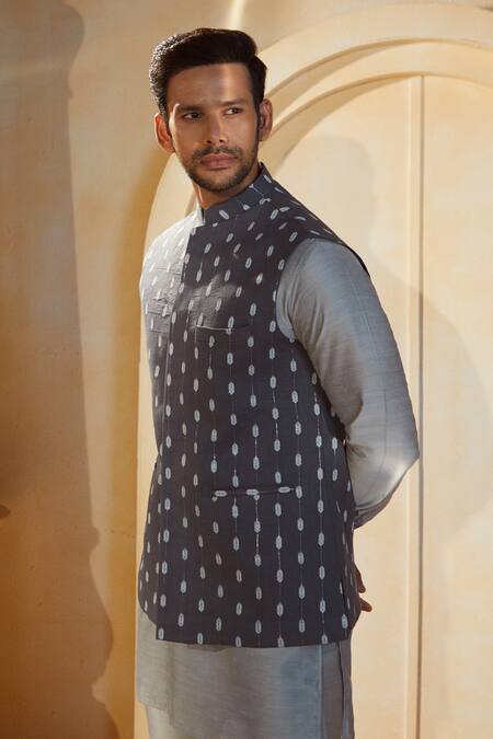 Shop_Spring Break X AZA_Gray Cotton, Silk Grey Ikat Print Bundi Kurta Set _Online_at_Aza_Fashions