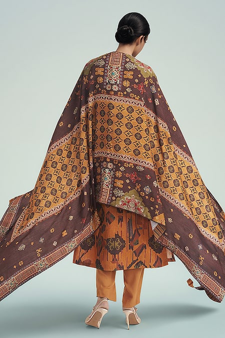 Buy Saundh Yellow Cotton Satin, Cotton, Viscose Sequins, Abstract Printed Kurta Pant Set Online at Aza Fashions Buy_Saundh_Yellow Cotton Satin, Cotton, Viscose Sequins, Abstract Printed Kurta Pant Set _Online_at_Aza_Fashions