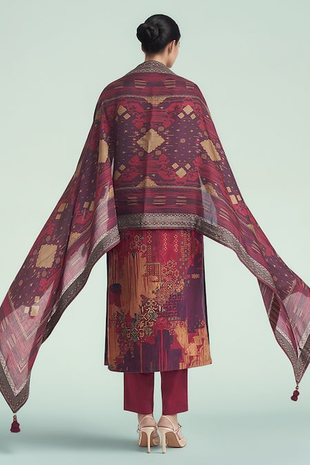 Shop Saundh Purple Cotton Satin, Cotton, Viscose Printed Kurta Pant Set With Dupatta at Aza Fashions Shop_Saundh_Purple Cotton Satin, Cotton, Viscose Printed Kurta Pant Set With Dupatta _at_Aza_Fashions