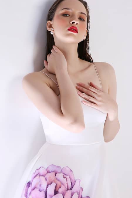 Ozeqo White Neoprene Embroidery Open Neck Hand Applique Midi Dress at Aza Fashions Ozeqo_White Neoprene Embroidery Open Neck Hand Applique Midi Dress _at_Aza_Fashions