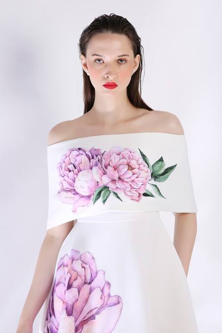 Shop Ozeqo White Neoprene Applique Midi Dress With Cape Online at Aza Fashions Shop_Ozeqo_White Neoprene Applique Midi Dress With Cape _Online_at_Aza_Fashions