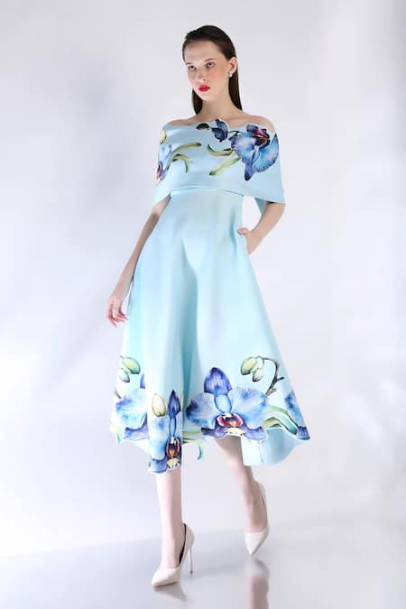 Ozeqo Blue Neoprene Embroidery Square Neck Rose Print Midi Dress With Cape 