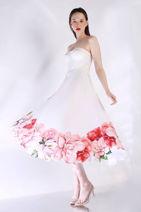 Buy_Ozeqo_White Neoprene Cut Work Sweetheart Neck Rose Printed Strapless Midi Dress _Online_at_Aza_Fashions