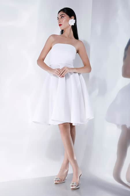 Ozeqo White Solid Skater Dress 