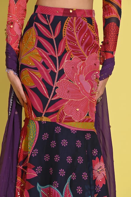 Buy_Rishi and Vibhuti_Red Crepe, Organza, Chiffon Cut Queen Rosette Print Blouse And Pencil Skirt Set _Online_at_Aza_Fashions