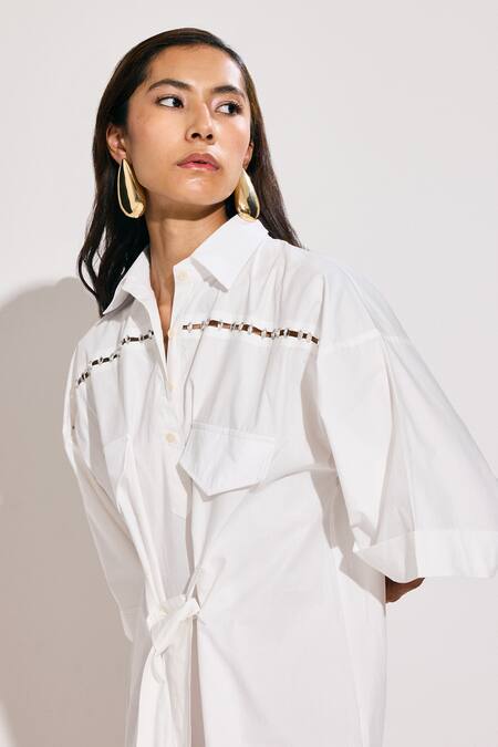 Twinkle Hanspal_White Poplin Collared Embroidered Detail Boxy Kaftan_Online_at_Aza_Fashions
