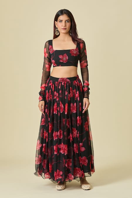 Buy_Naintara Bajaj_Black Chiffon Square Neck Floral Printed Lehenga Set 