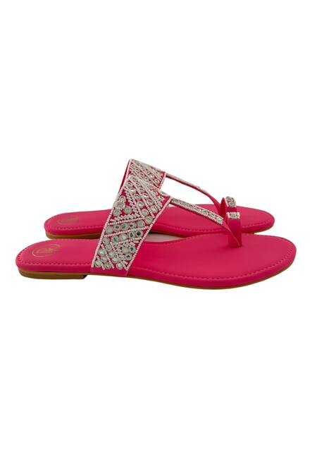 Preet Kaur Pink Resham And Sheesha Embroidered Kolhapuri Flats Online at Aza Fashions Preet Kaur_Pink Resham And Sheesha Embroidered Kolhapuri Flats _Online_at_Aza_Fashions