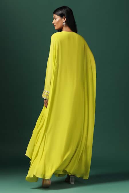 Two Sisters By Gyans_Green Georgette Tassels V-neck Floral Sequin Embroidered Kaftan And Pant Set _Online_at_Aza_Fashions