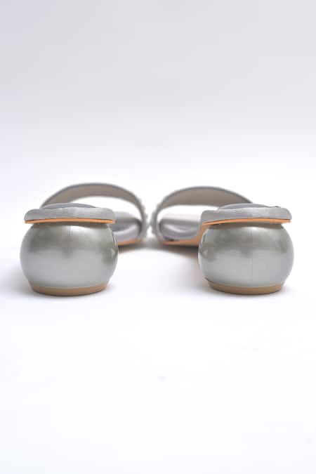 Elviraa By Pranali A Oswal_Gray Mirrors, Pearls Vine Embroidered Grey Matka Heels _Online_at_Aza_Fashions