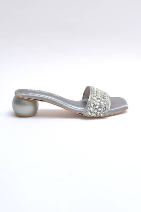 Buy_Elviraa By Pranali A Oswal_Gray Mirrors, Pearls Vine Embroidered Grey Matka Heels _Online_at_Aza_Fashions