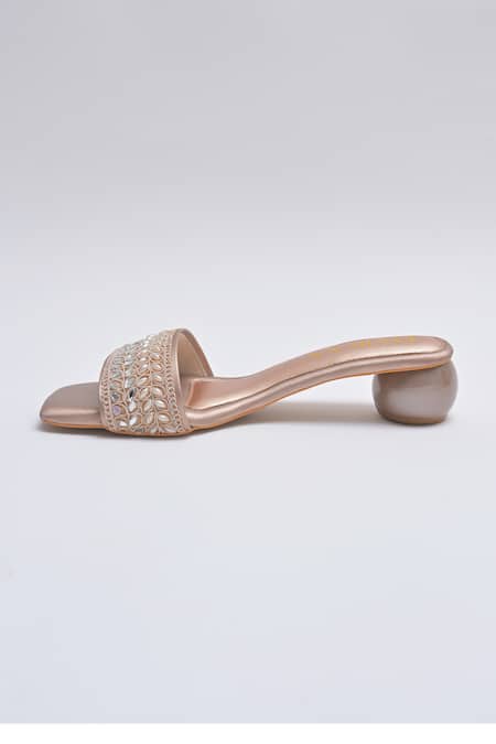 Buy_Elviraa By Pranali A Oswal_Rose Gold Mirrors, Pearls Vine Bloom Embroidered Heels _Online_at_Aza_Fashions