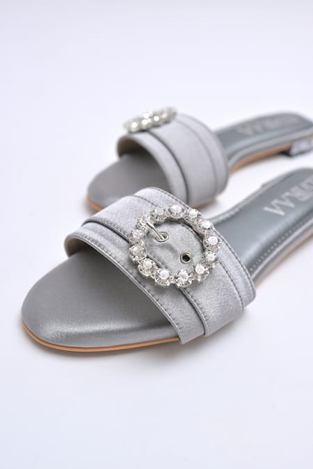 Buy_Elviraa By Pranali A Oswal_Gray Stones Studded Buckle Flats 