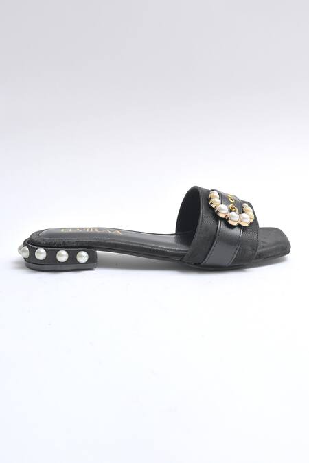 Buy_Elviraa By Pranali A Oswal_Black Pearls Circular Buckle Flats _Online_at_Aza_Fashions
