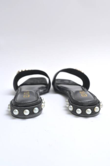 Elviraa By Pranali A Oswal_Black Pearls Circular Buckle Flats _at_Aza_Fashions