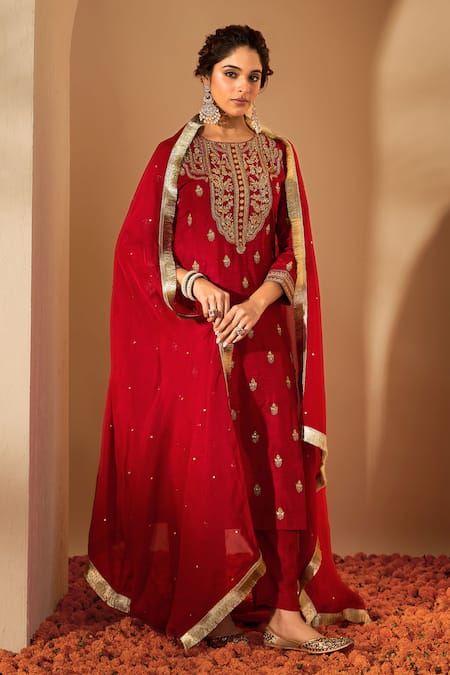 Buy_Roohbyridhimaa_Red Silk Organza, Viscose Sequins, Gota Patti, Thread Embroidered Kurta Set _Online_at_Aza_Fashions
