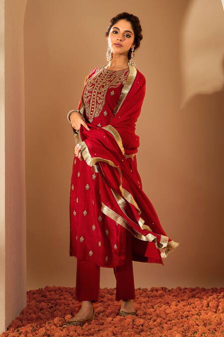 Roohbyridhimaa_Red Silk Organza, Viscose Sequins, Gota Patti, Thread Embroidered Kurta Set _at_Aza_Fashions