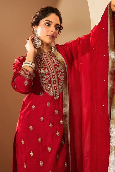 Buy_Roohbyridhimaa_Red Silk Organza, Viscose Sequins, Gota Patti, Thread Embroidered Kurta Set 