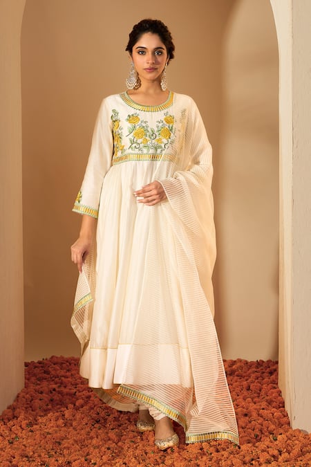 RoohbyRidhimaa Uzma Resham Embroidered Anarkali Set 