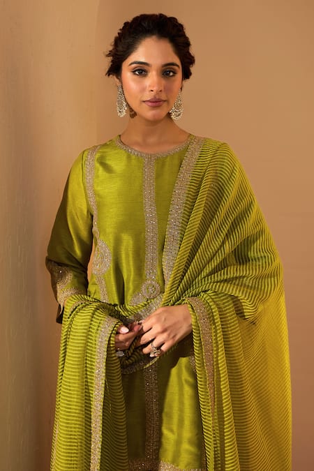 Buy_Roohbyridhimaa_Green Chanderi, Viscose Zari, Sequins, Embroidery Round Neck Kurta Set _Online_at_Aza_Fashions
