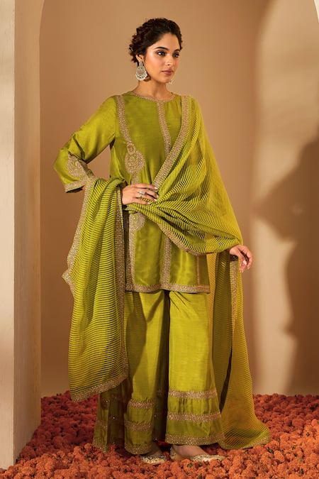 Buy_Roohbyridhimaa_Green Chanderi, Viscose Zari, Sequins, Embroidery Round Neck Kurta Set 