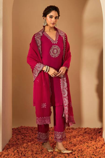 Buy_Roohbyridhimaa_Fuchsia Silk Organza Zari, Sequins, Embroidery V-neck Kurta Set _Online_at_Aza_Fashions