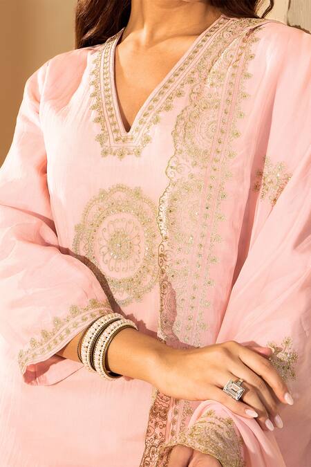 Buy_Roohbyridhimaa_Pink Silk Organza Sequins, Zari, Embroidery V-neck Pastel Kurta Set 