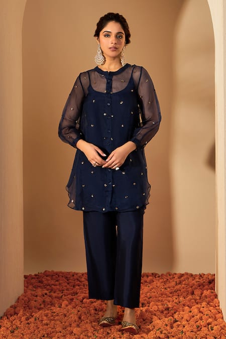 RoohbyRidhimaa Sitara Sequin Embroidered Kurta & Pant Set 