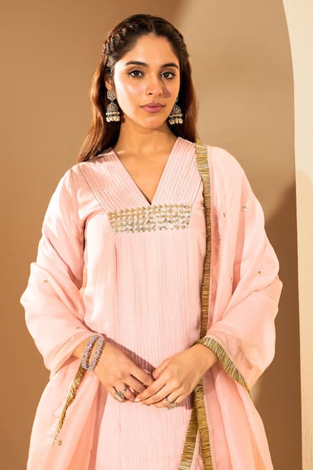 Shop_Roohbyridhimaa_Pink Chiffon Gota Patti, Sequins, Lace V-neck Pleated Work Kurta Set _Online_at_Aza_Fashions