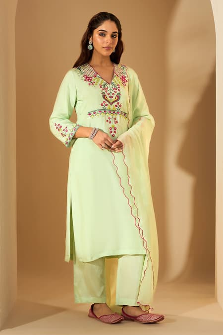 Buy Roohbyridhimaa Green Organza, Viscose Embroidery V-neck Pastel Resham Kurta Set Online at Aza Fashions Buy_Roohbyridhimaa_Green Organza, Viscose Embroidery V-neck Pastel Resham Kurta Set _Online_at_Aza_Fashions