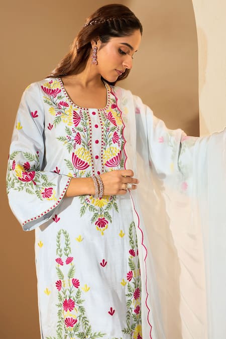 Buy_Roohbyridhimaa_Blue Organza, Viscose Embroidery Square Neck Powder Resham Kurta Set _Online_at_Aza_Fashions