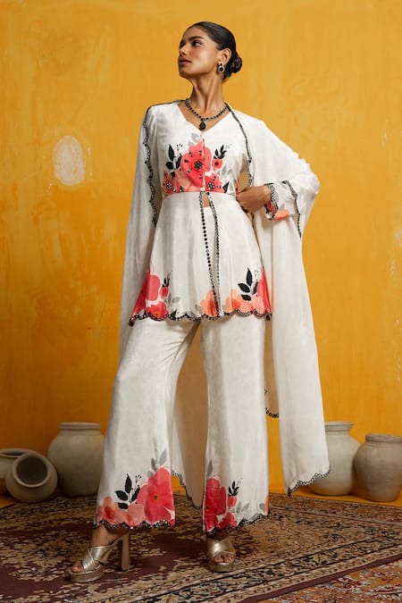 DAY AND MOOD Floral Print Embroidered Kurta Pant Set 