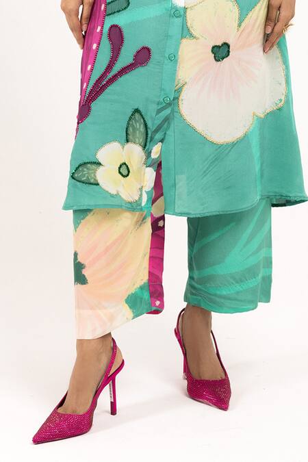 Buy Day And Mood Green Crepe Collared Floral Printed Kurta And Pant Set Online at Aza Fashions Buy_Day And Mood_Green Crepe Collared Floral Printed Kurta And Pant Set _Online_at_Aza_Fashions