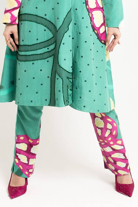 Buy Day And Mood Green Crepe Embroidery Floral Printed Blazer Kurta And Pant Set Online at Aza Fashions Buy_Day And Mood_Green Crepe Embroidery Floral Printed Blazer Kurta And Pant Set _Online_at_Aza_Fashions