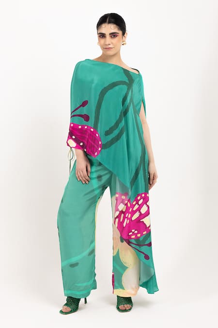 DAY AND MOOD Asymmetric Printed Top & Pant Set 