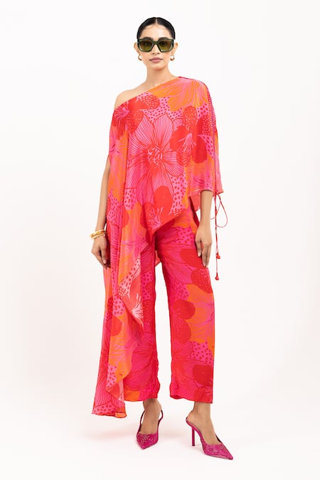 DAY AND MOOD Floral Print Asymmetric Top & Pant Set 