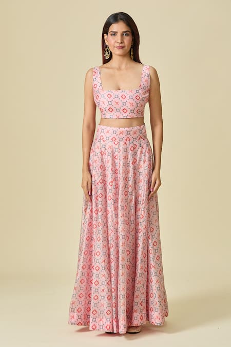 Naintara Bajaj_Pink Chanderi, Organza Square Neck Geometric Printed Lehenga Set _at_Aza_Fashions