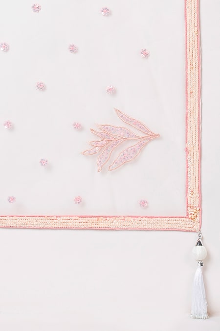 Buy Samyukta Singhania Cream Net, Linen Sequins, Cut Work, Embroidery Sweetheart Floral Lehenga Set Online at Aza Fashions Buy_Samyukta Singhania_Cream Net, Linen Sequins, Cut Work, Embroidery Sweetheart Floral Lehenga Set _Online_at_Aza_Fashions