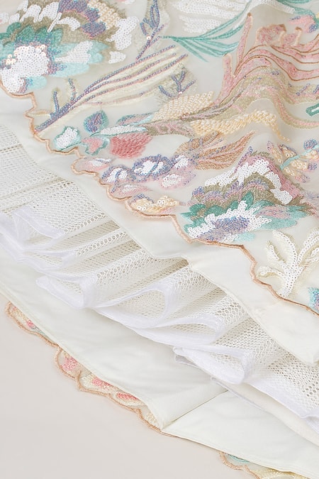 Buy Samyukta Singhania Cream Net, Linen Sequins, Cut Work, Embroidery Sweetheart Floral Lehenga Set Buy_Samyukta Singhania_Cream Net, Linen Sequins, Cut Work, Embroidery Sweetheart Floral Lehenga Set