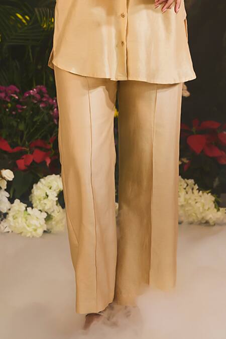 Divya Aggarwal Beige Denim Beads Collared Embroidered Floral Cutwork Pant Set Online at Aza Fashions Divya Aggarwal_Beige Denim Beads Collared Embroidered Floral Cutwork Pant Set _Online_at_Aza_Fashions