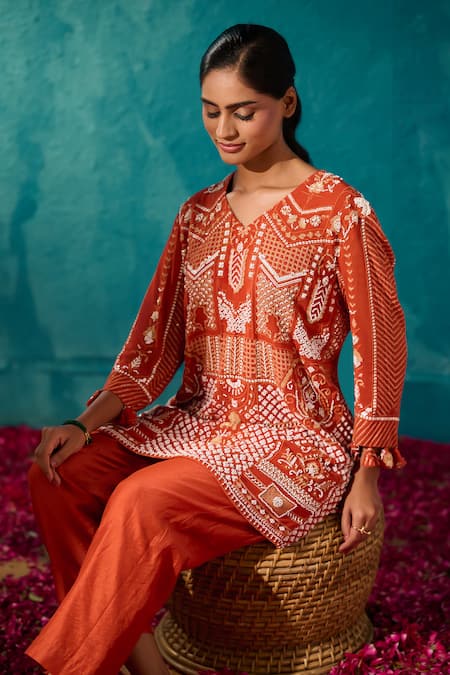 Meenal Paraswani_Orange Viscose, Georgette Embroidery, Sequins, Embellished Chikankari Kurta Set _Online_at_Aza_Fashions