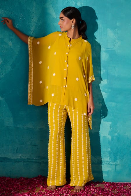 Meenal Paraswani Chikankari Embroidered Kaftan & Pant Set 