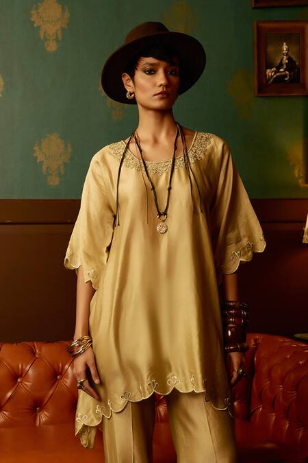 Buy_Reeti Arneja - Theklub_Beige Silk, Chanderi Cut Work Round Neck Kurta Set _Online_at_Aza_Fashions
