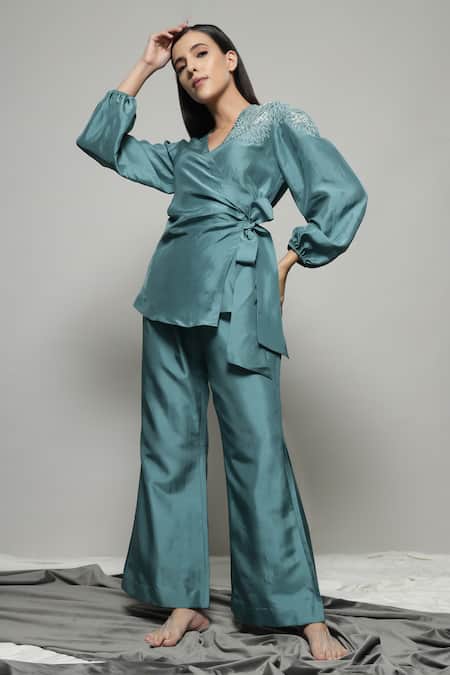 Buy_Sakshi Khetterpal_Green Silk, Linen Embroidery V-neck Floral Wrap Shirt And Pant Set 