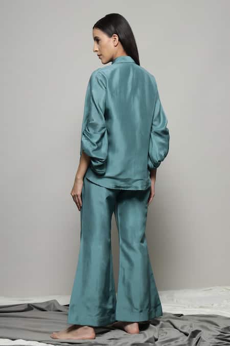 Shop_Sakshi Khetterpal_Green Silk Embroidery Collared Floral Balloon Sleeve Set _at_Aza_Fashions